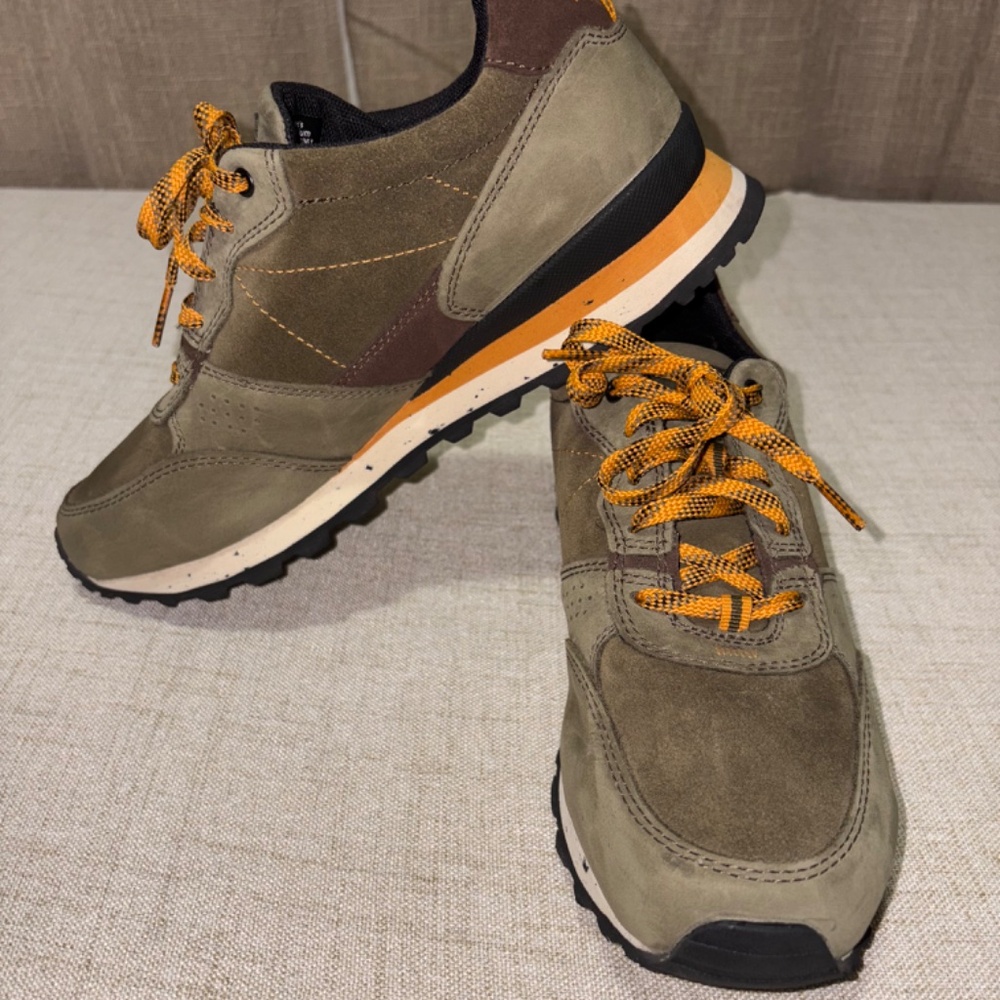 L.L. Bean | Men's Katahdin Hiking Shoes Suede Sneakers | Size 9